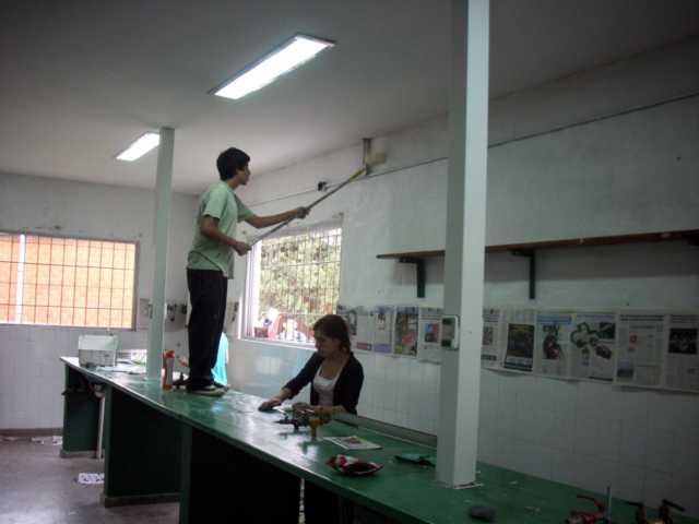 Pintando laboratorio en 2011